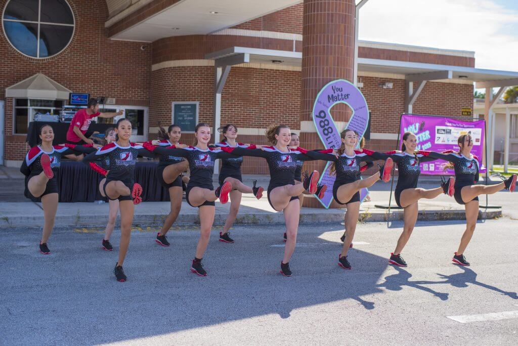 girls dancing